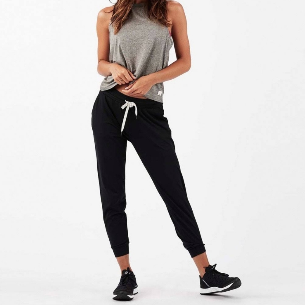 Vuori Weekend Joggers